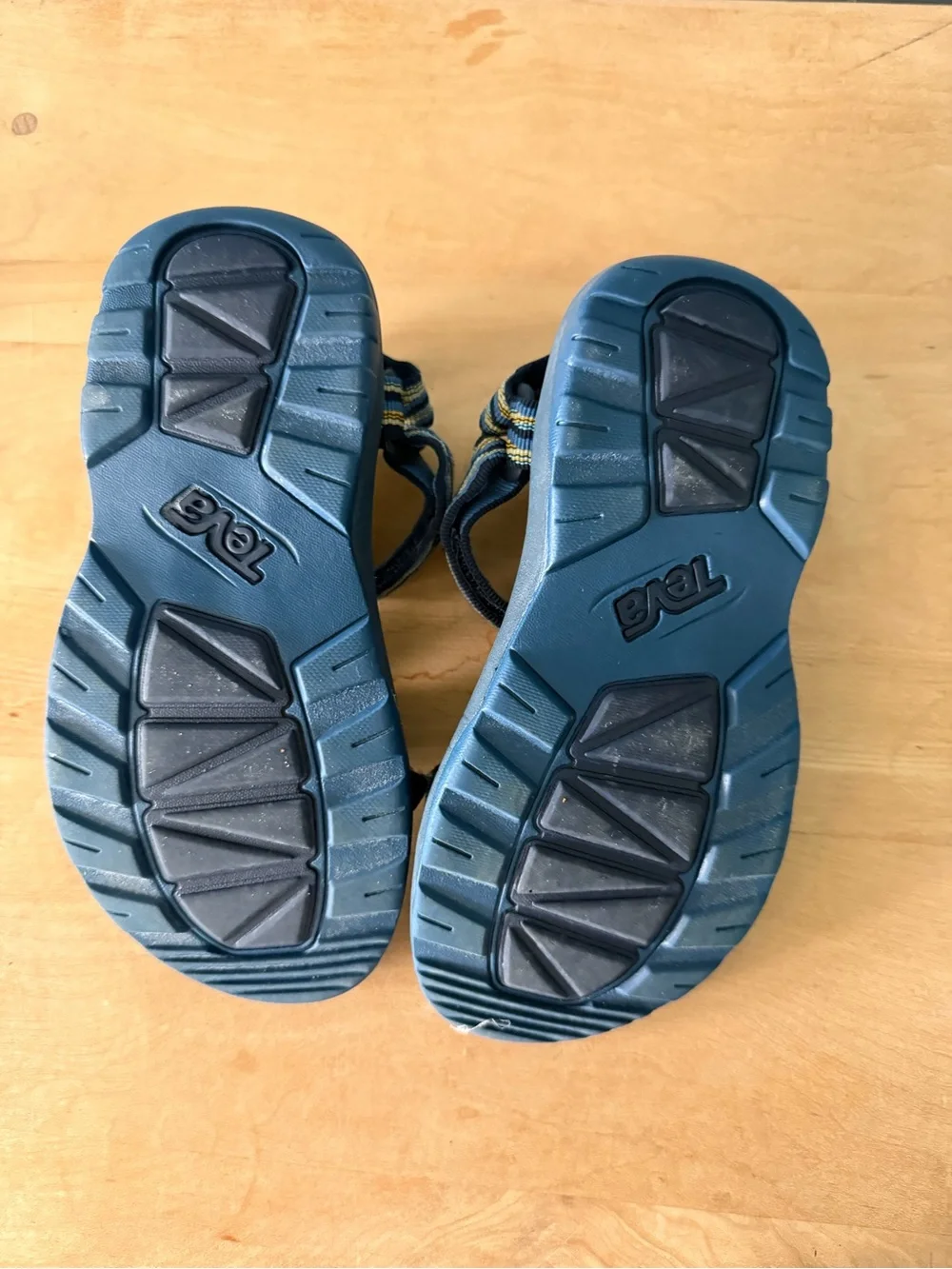 Teva navy kids